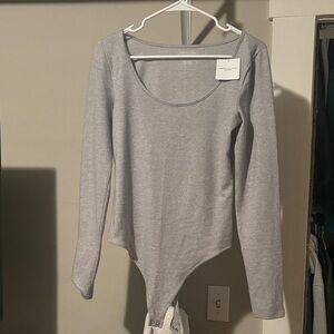American Eagle Outfitters Light Gray Long Sleeve Bodysuit